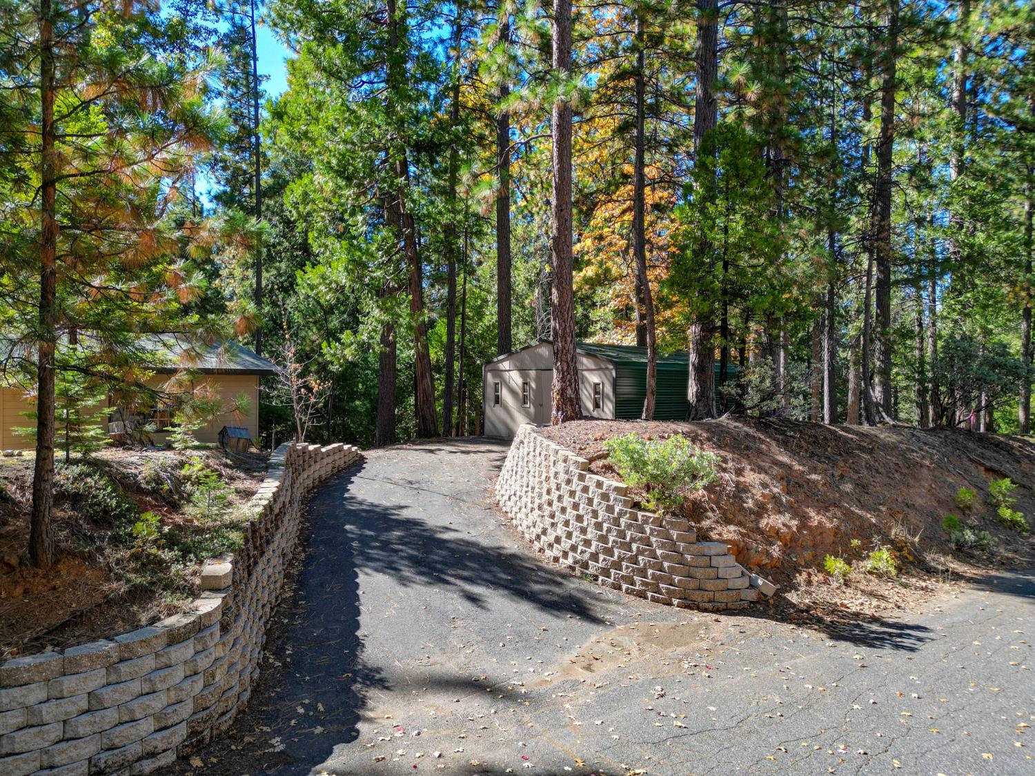 2423 Grenoble Court