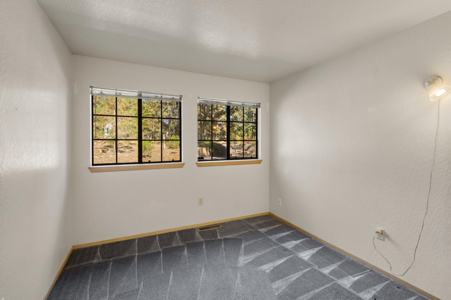 2423 Grenoble Court