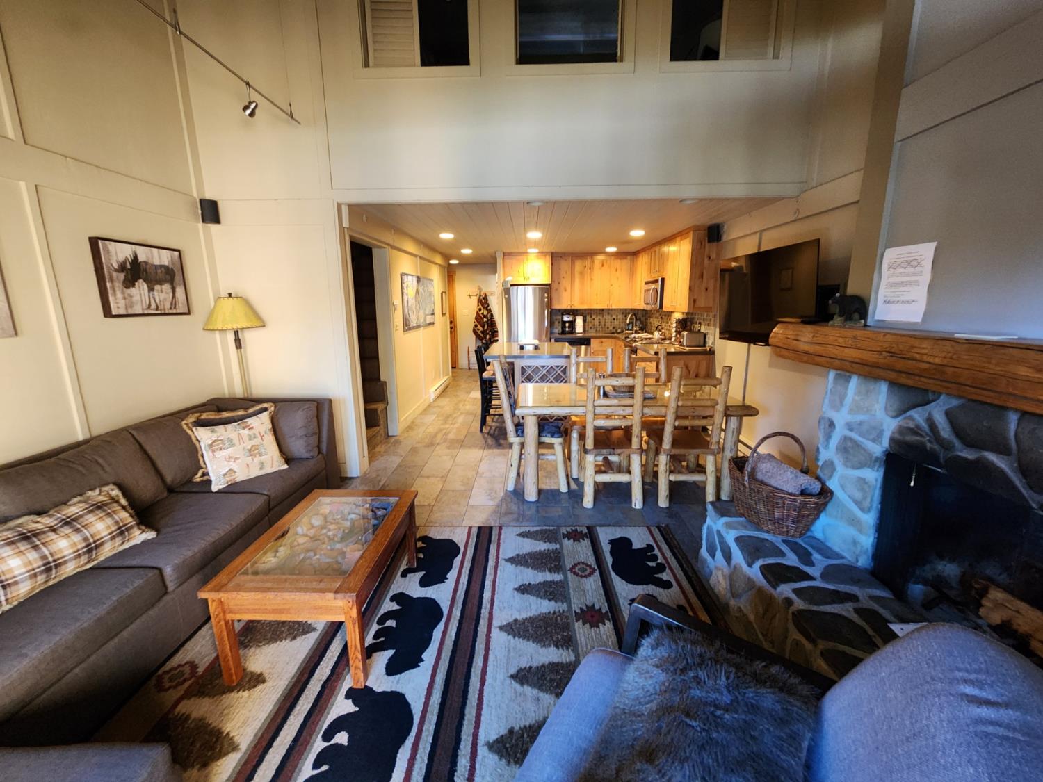 201 Bear Valley Rd #28