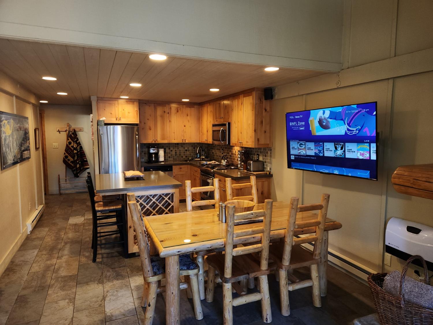201 Bear Valley Rd #28