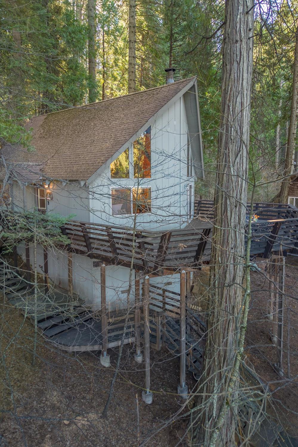 2253 Meadow Drive