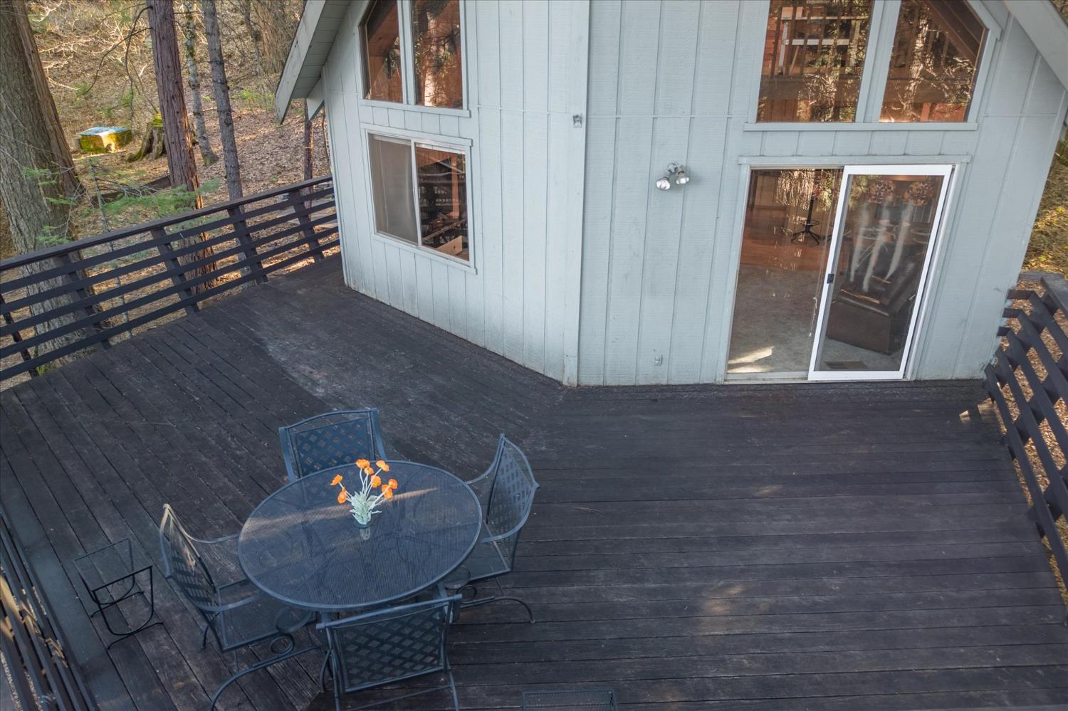 2253 Meadow Drive