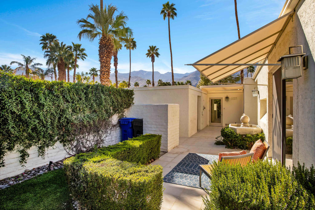 1480 Hillview