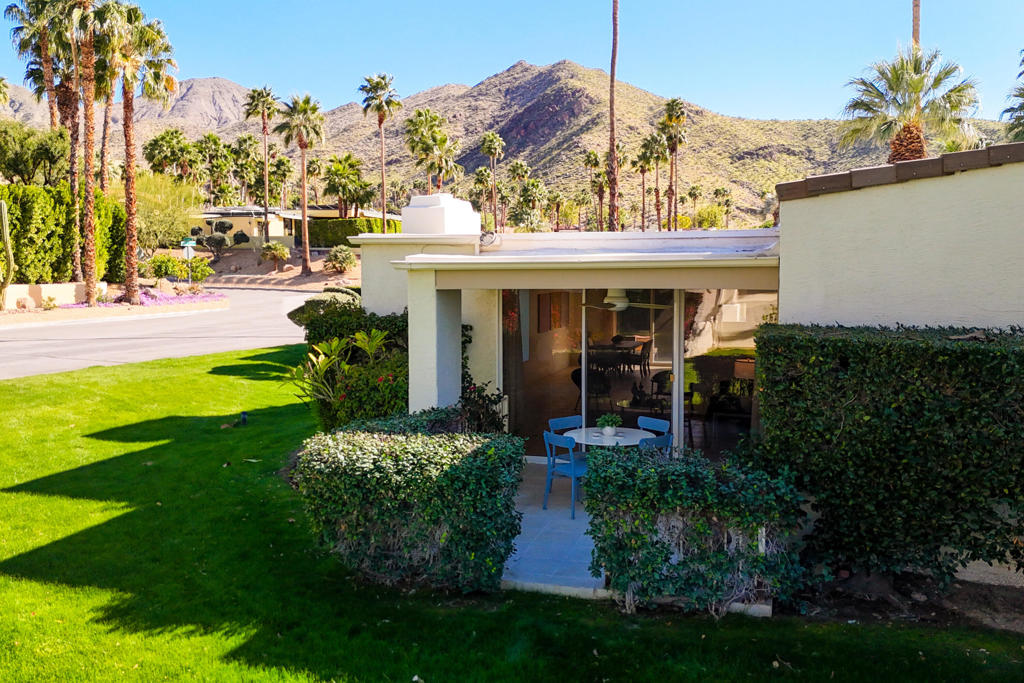 1480 Hillview