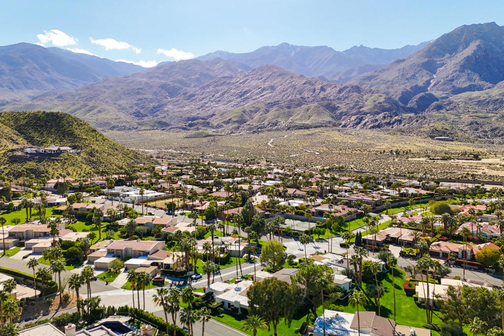 1480 Hillview