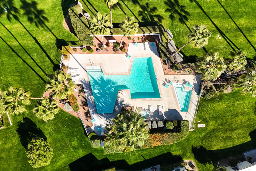 1480 Hillview