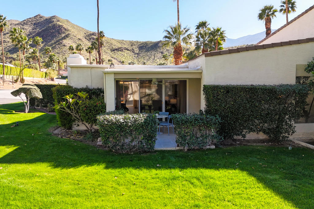 1480 Hillview