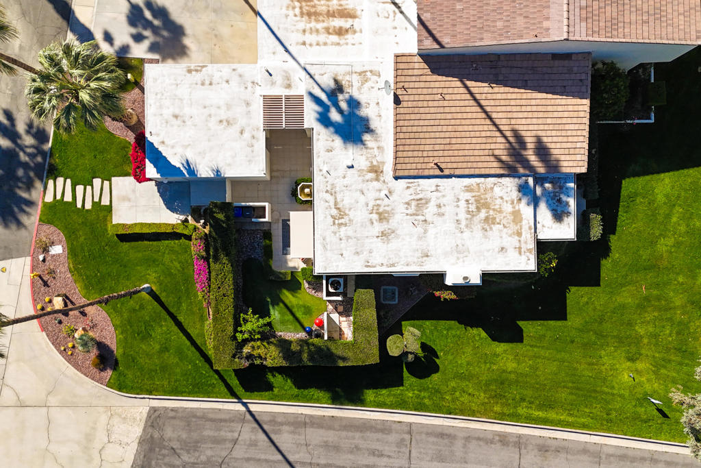 1480 Hillview