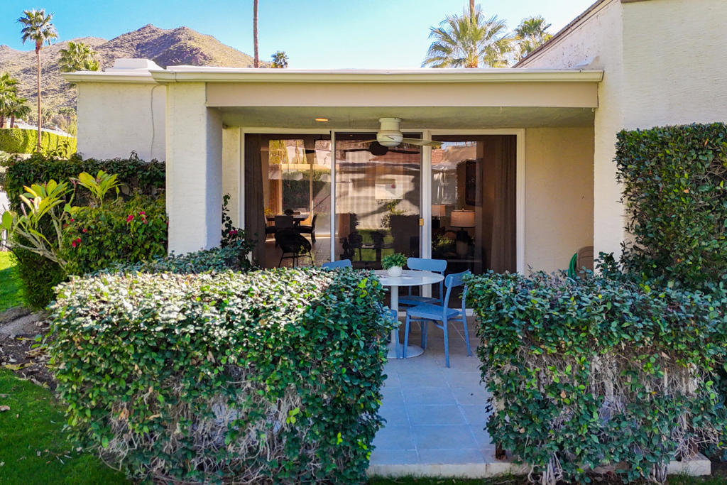 1480 Hillview
