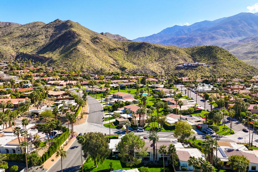 1480 Hillview