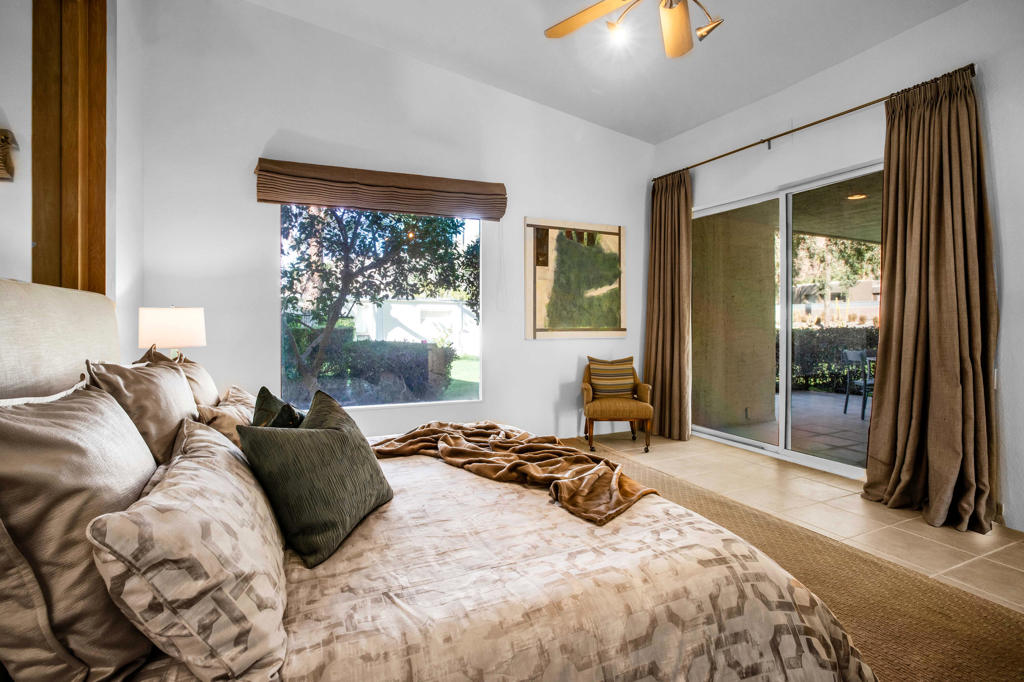 1480 Hillview