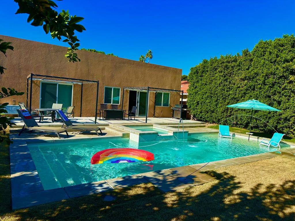 33950 Pueblo Trail