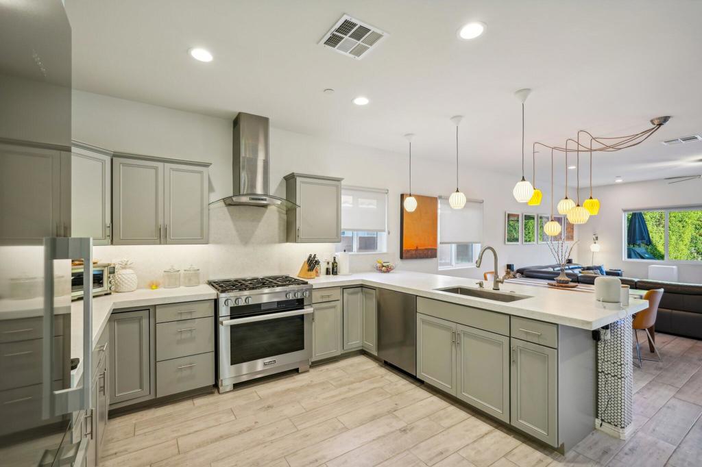 33950 Pueblo Trail