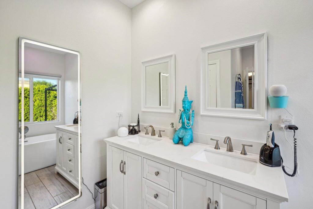 33950 Pueblo Trail