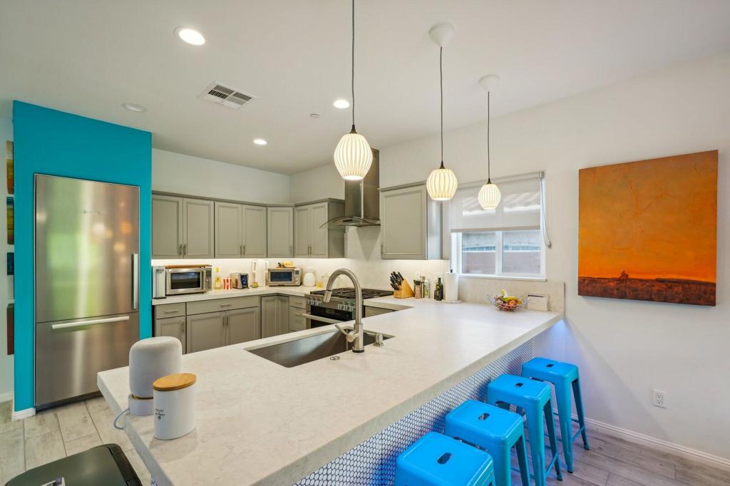 33950 Pueblo Trail