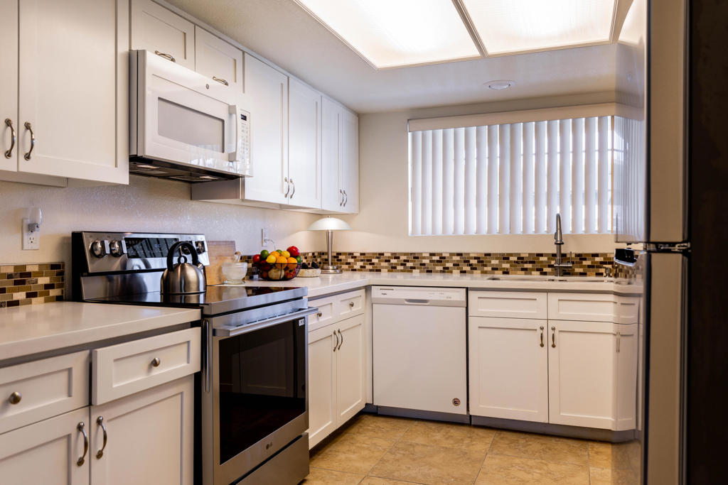 500 S Farrell Drive L71