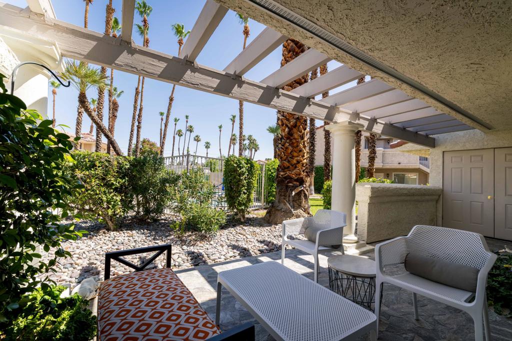 500 S Farrell Drive L71