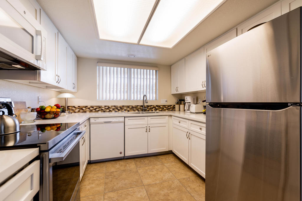500 S Farrell Drive L71