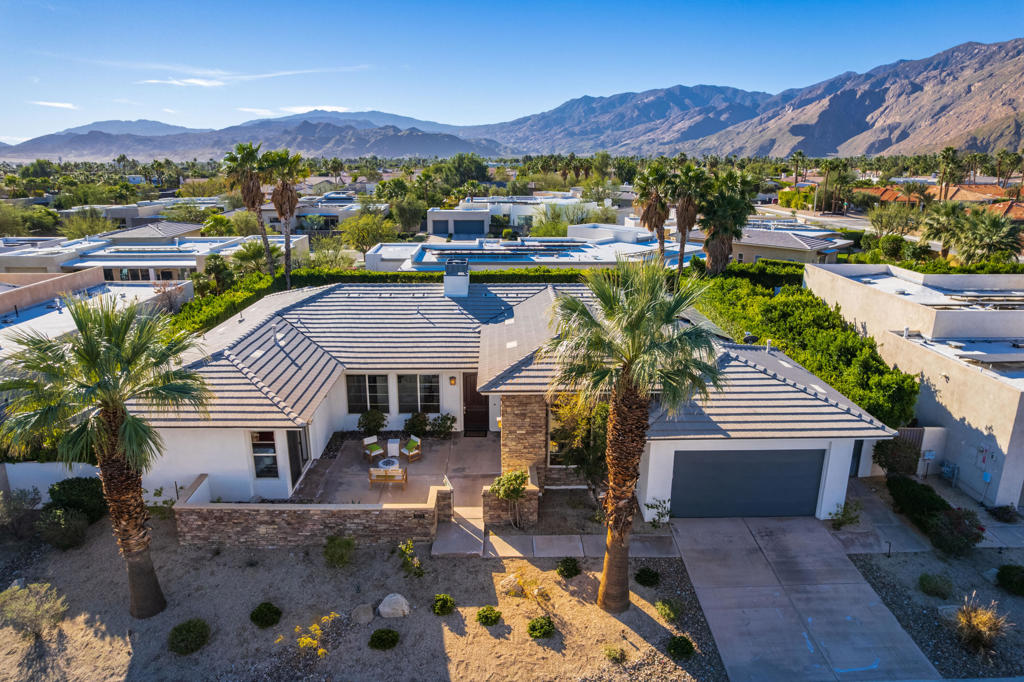 1575 Enclave Way