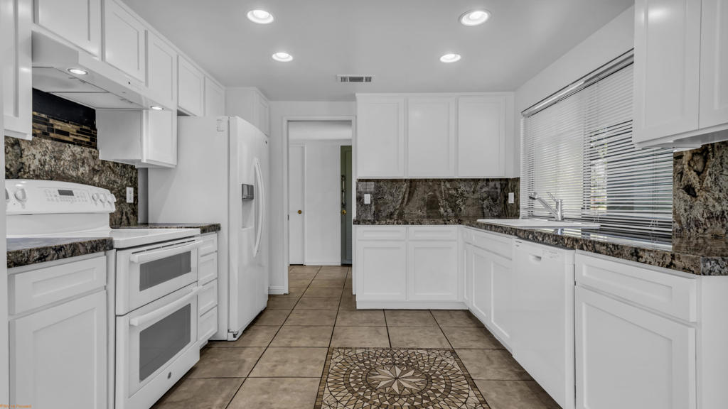 1000 Saint Thomas Circle