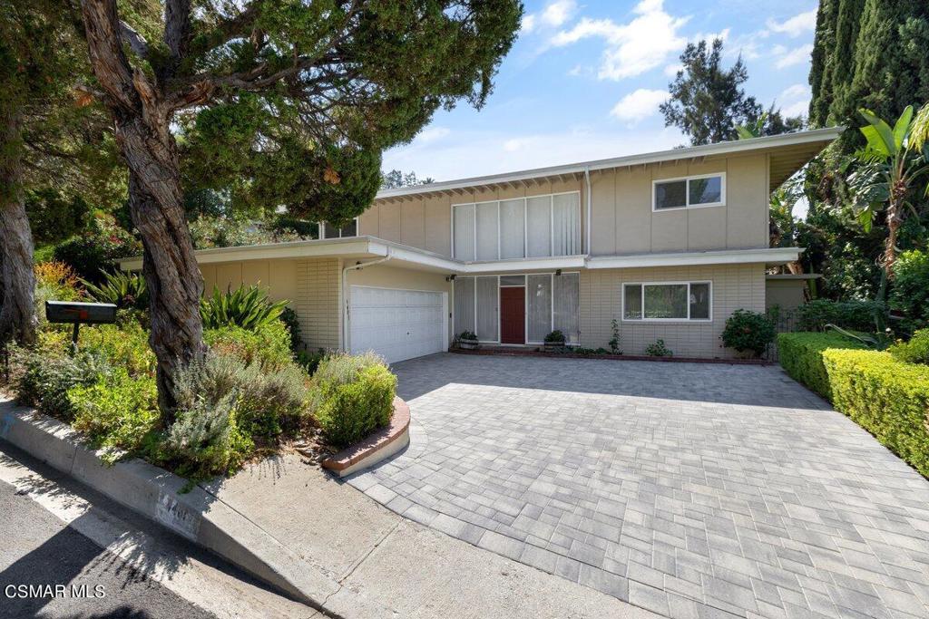 4401 Pampas Road