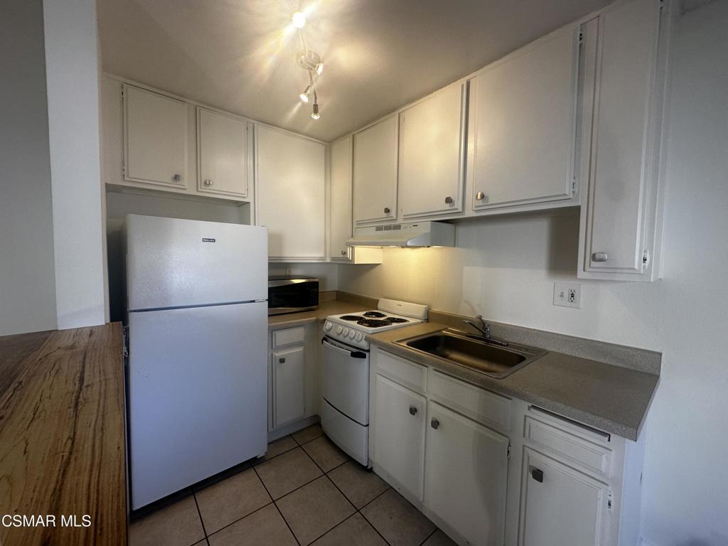 5800 Kanan Road 249