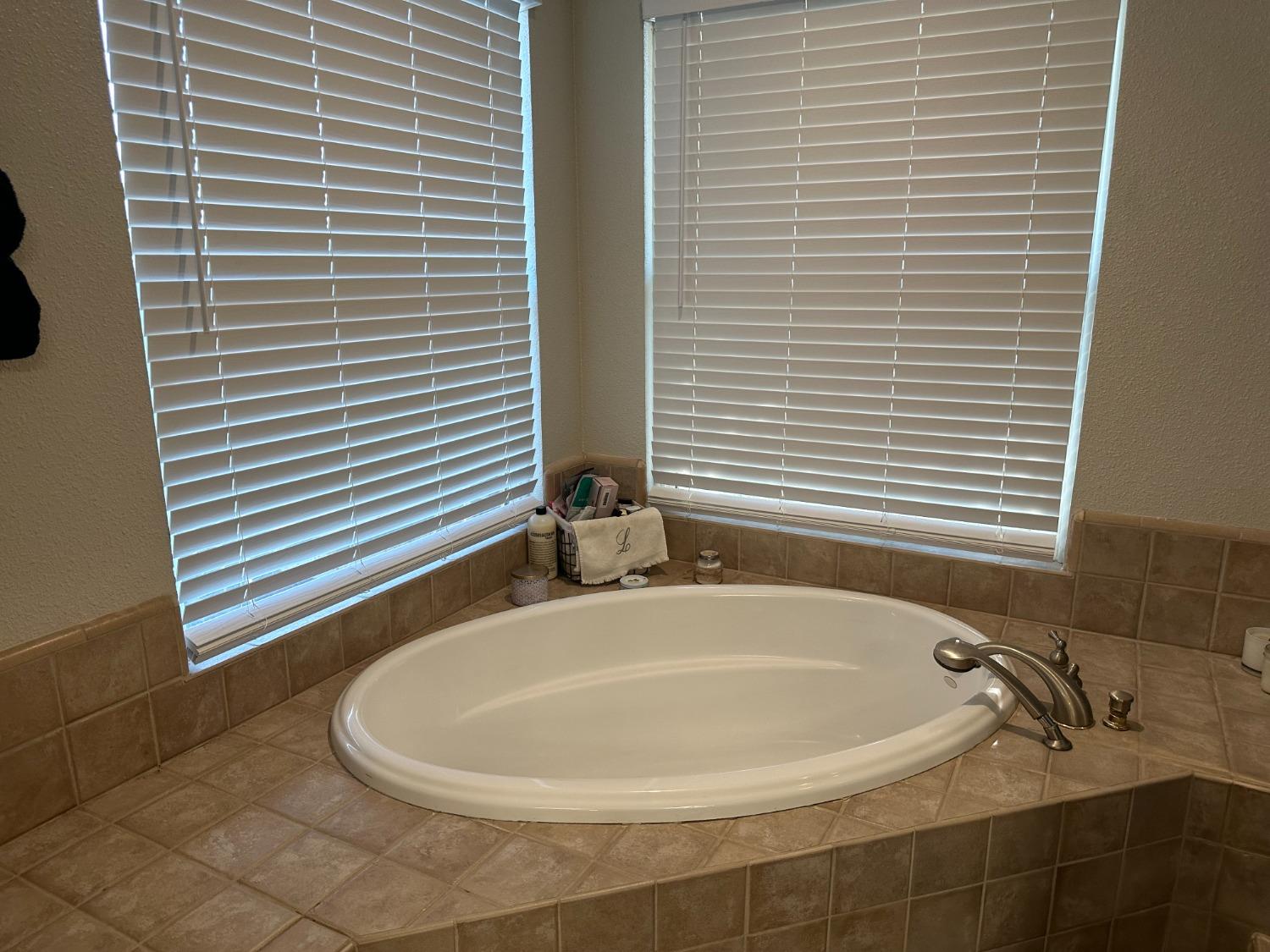 10172 E Underwood Road