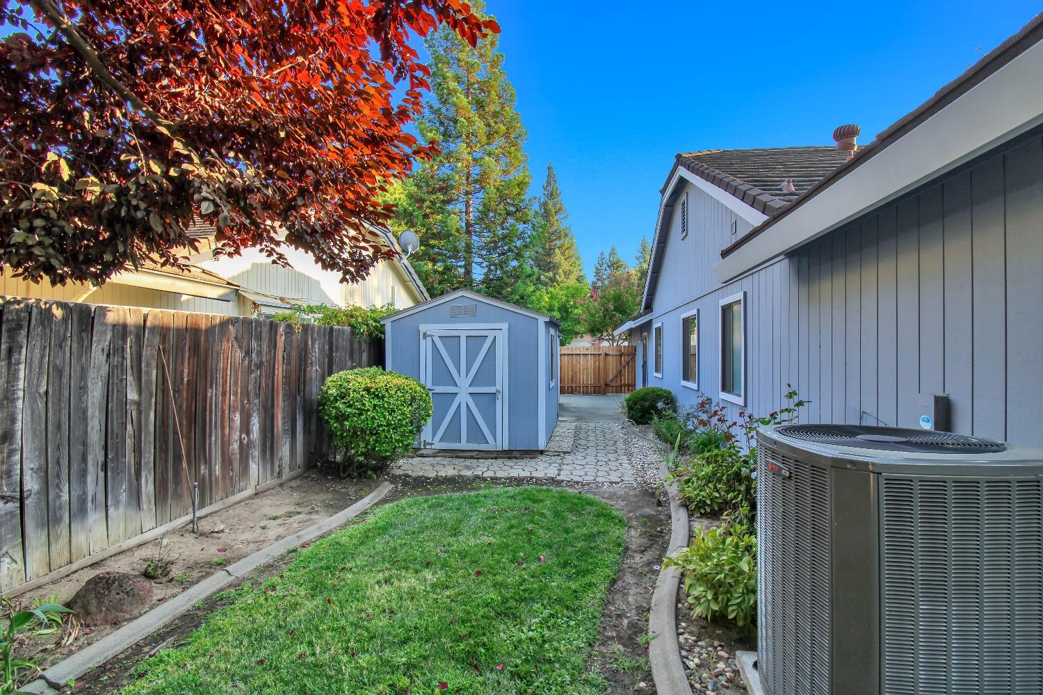 8642 Briarbrook Circle