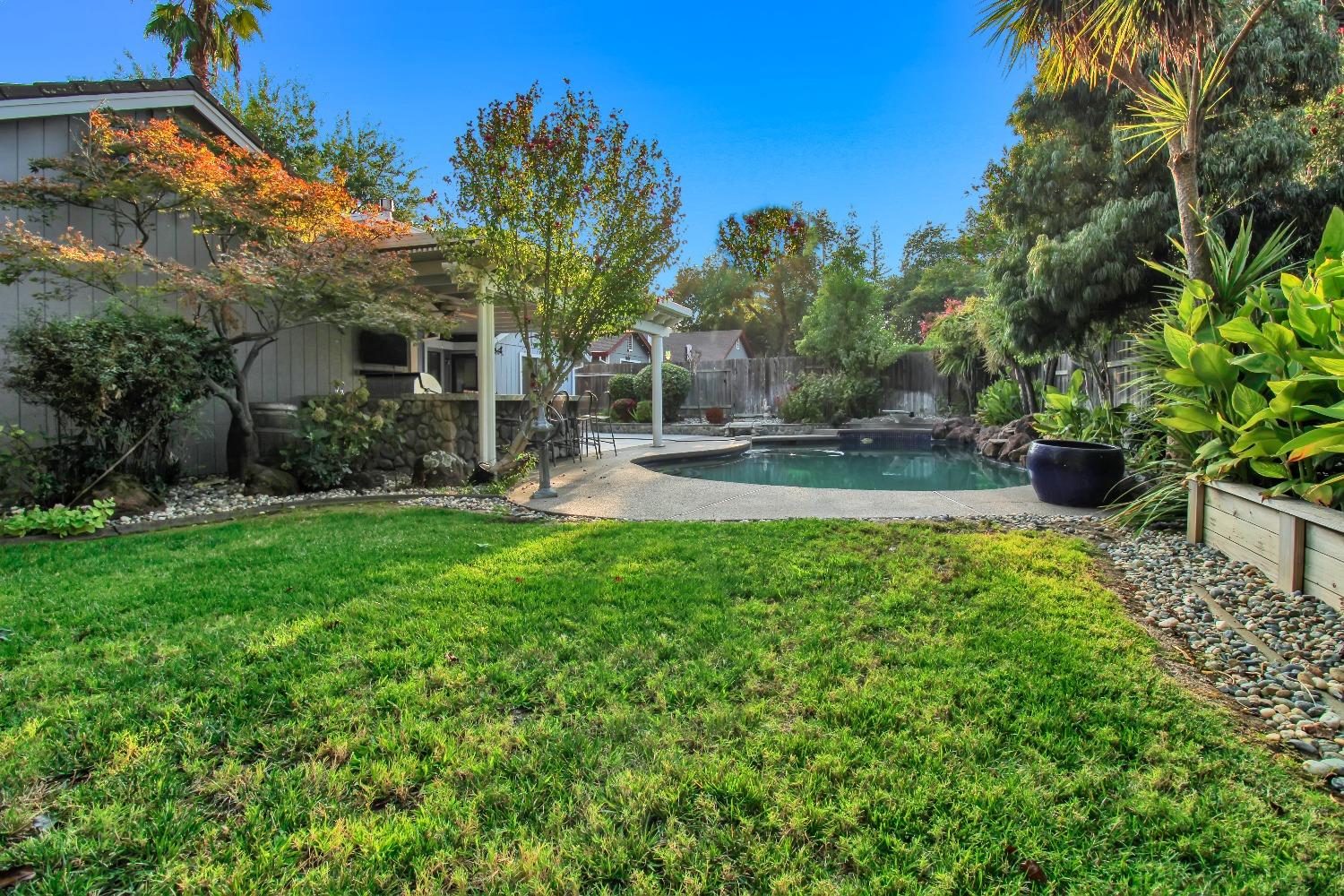 8642 Briarbrook Circle
