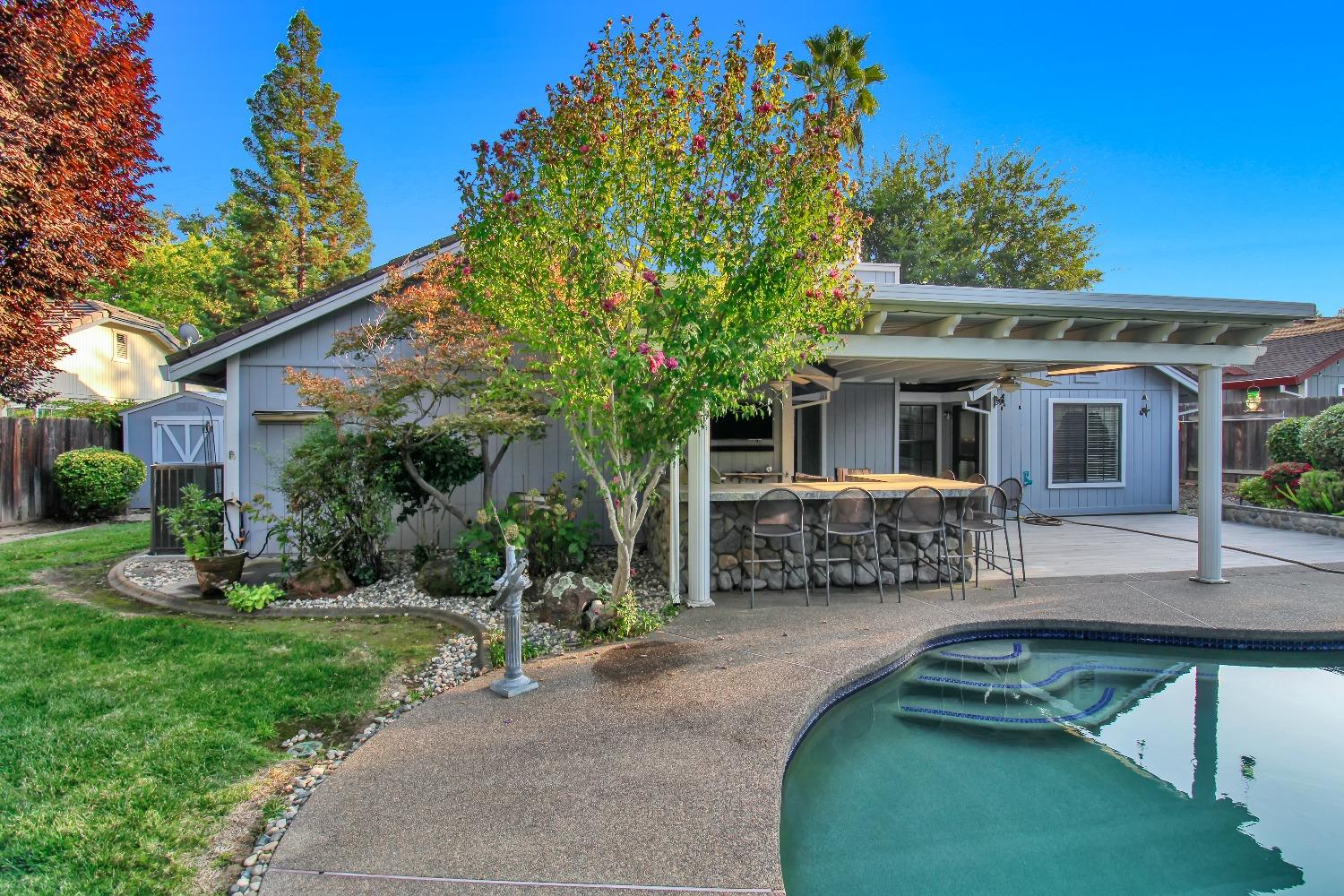 8642 Briarbrook Circle