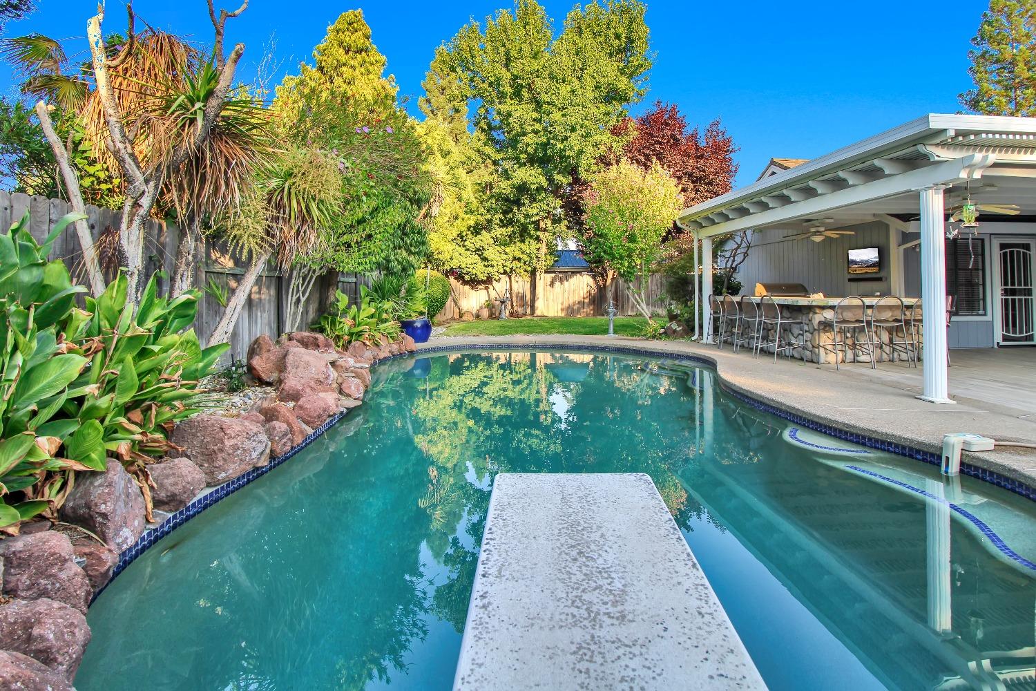 8642 Briarbrook Circle