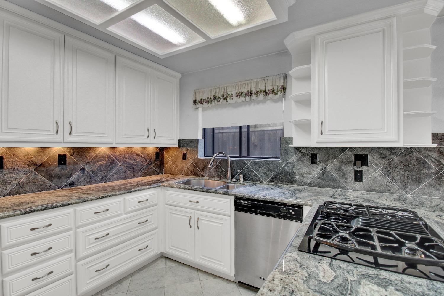 8642 Briarbrook Circle