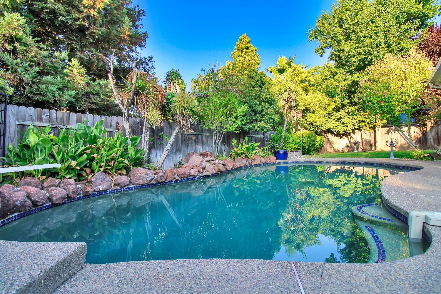 8642 Briarbrook Circle
