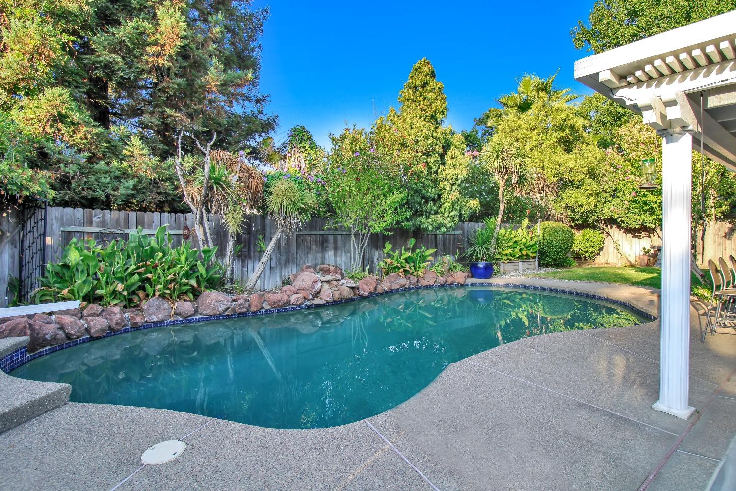 8642 Briarbrook Circle
