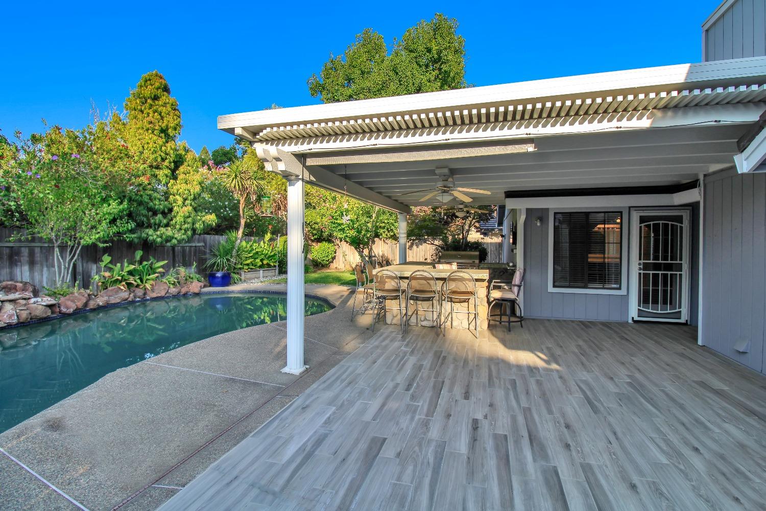8642 Briarbrook Circle