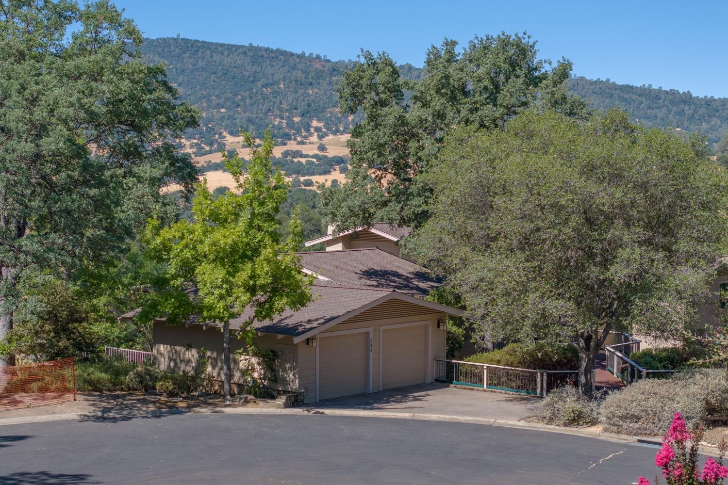 544 Raggio Court
