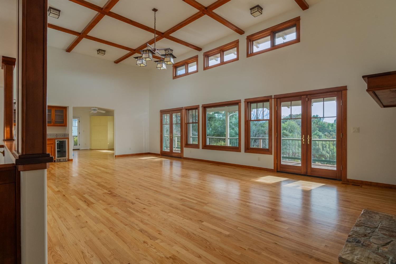 544 Raggio Court