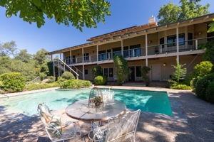 544 Raggio Court