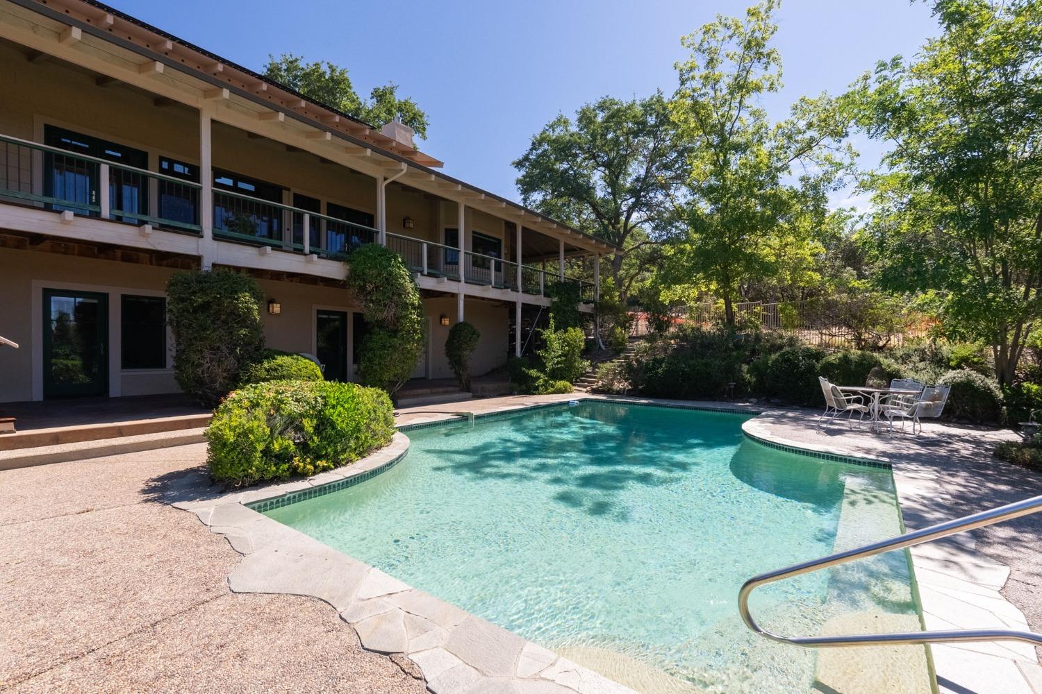 544 Raggio Court