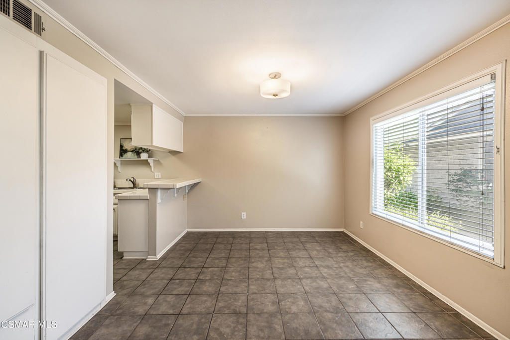 568 Spring Road 74