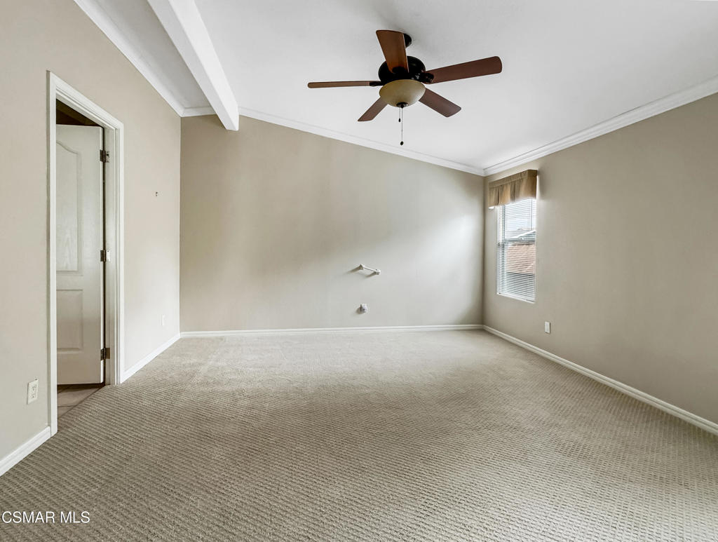1150 Ventura Boulevard 14