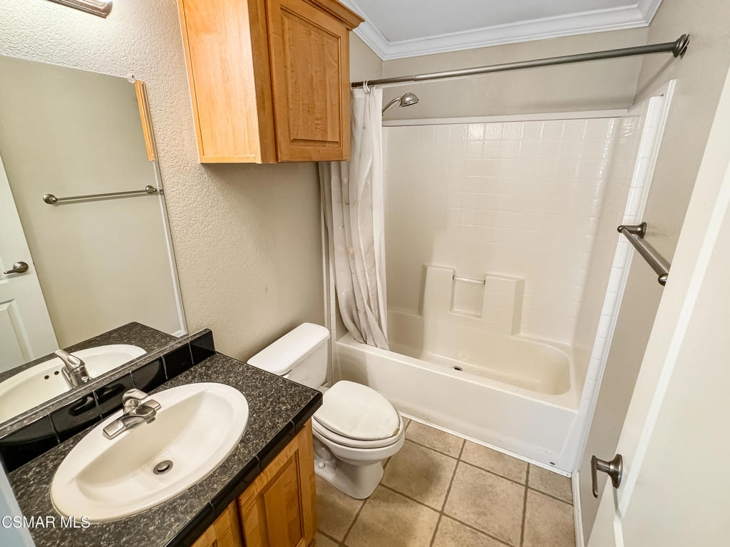 1150 Ventura Boulevard 14