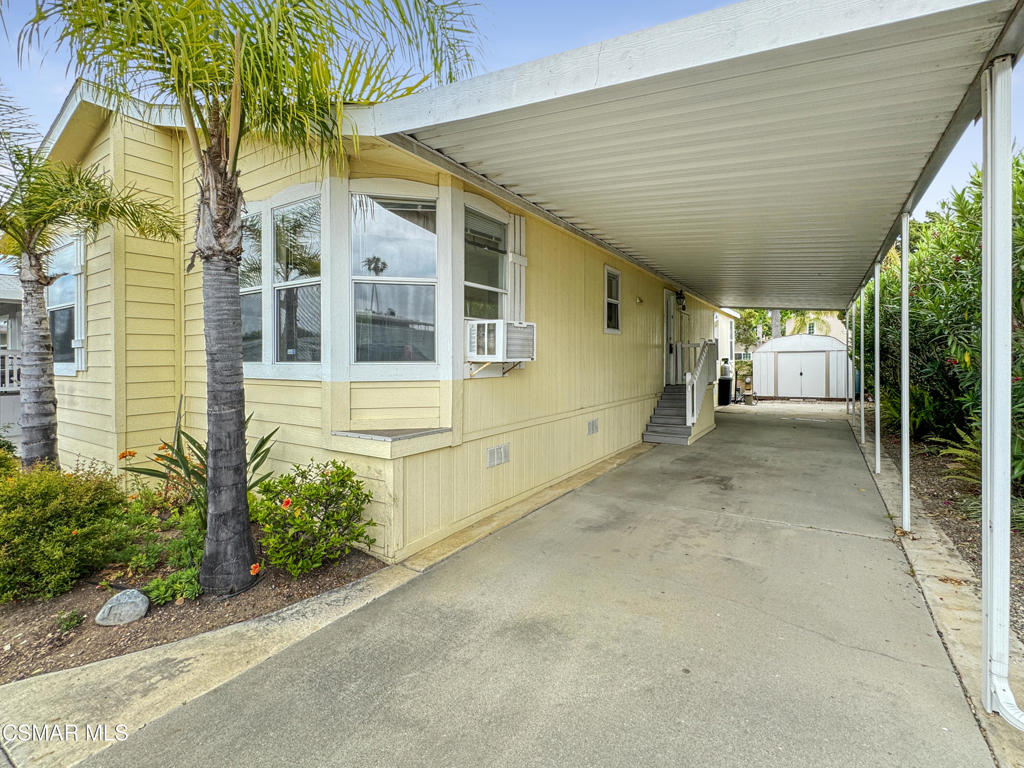 1150 Ventura Boulevard 14