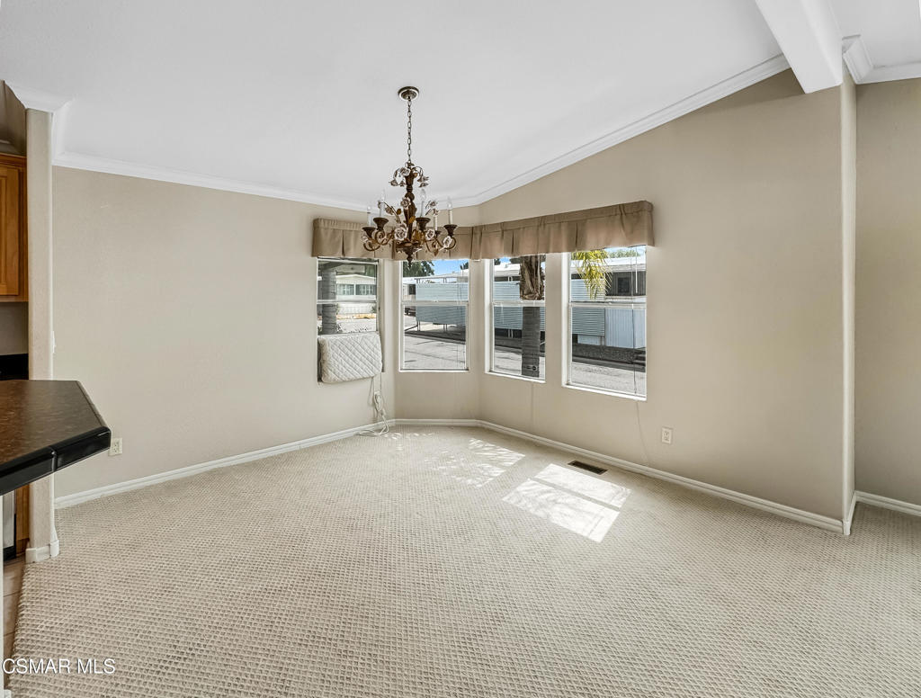 1150 Ventura Boulevard 14