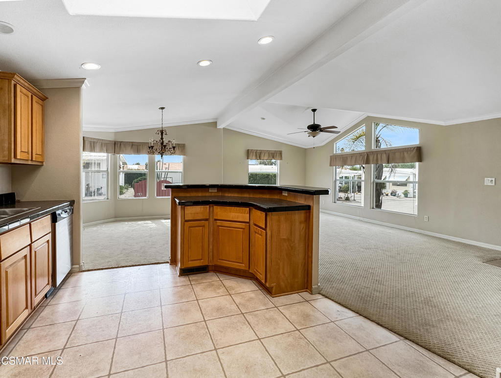 1150 Ventura Boulevard 14