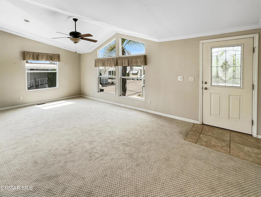 1150 Ventura Boulevard 14