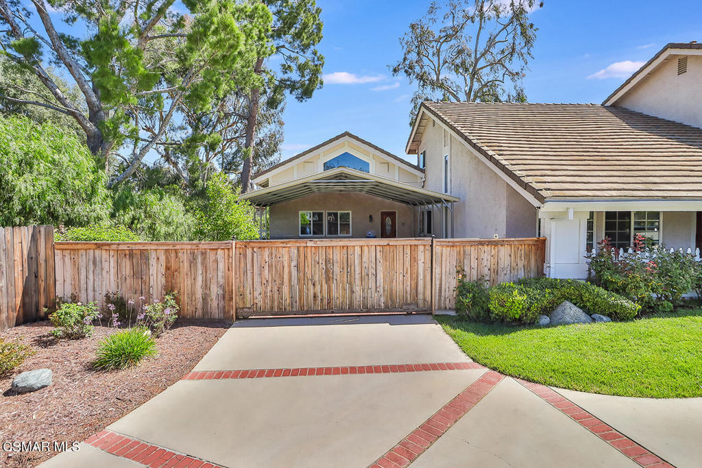 838 Mellow Lane