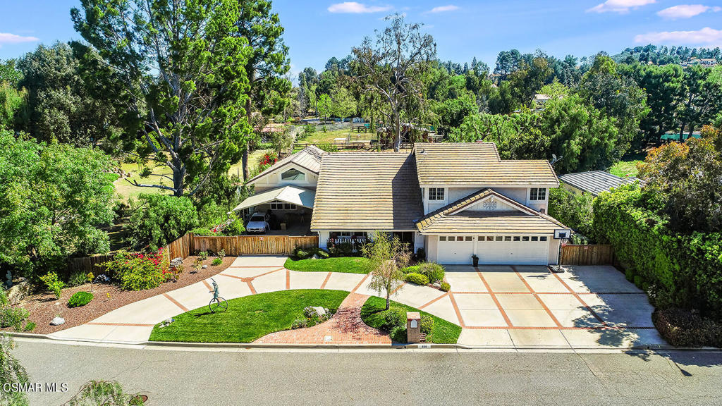 838 Mellow Lane