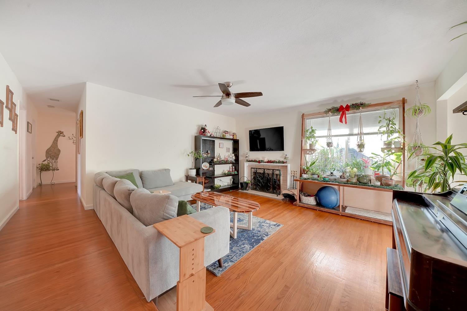 7988 Grandstaff Drive