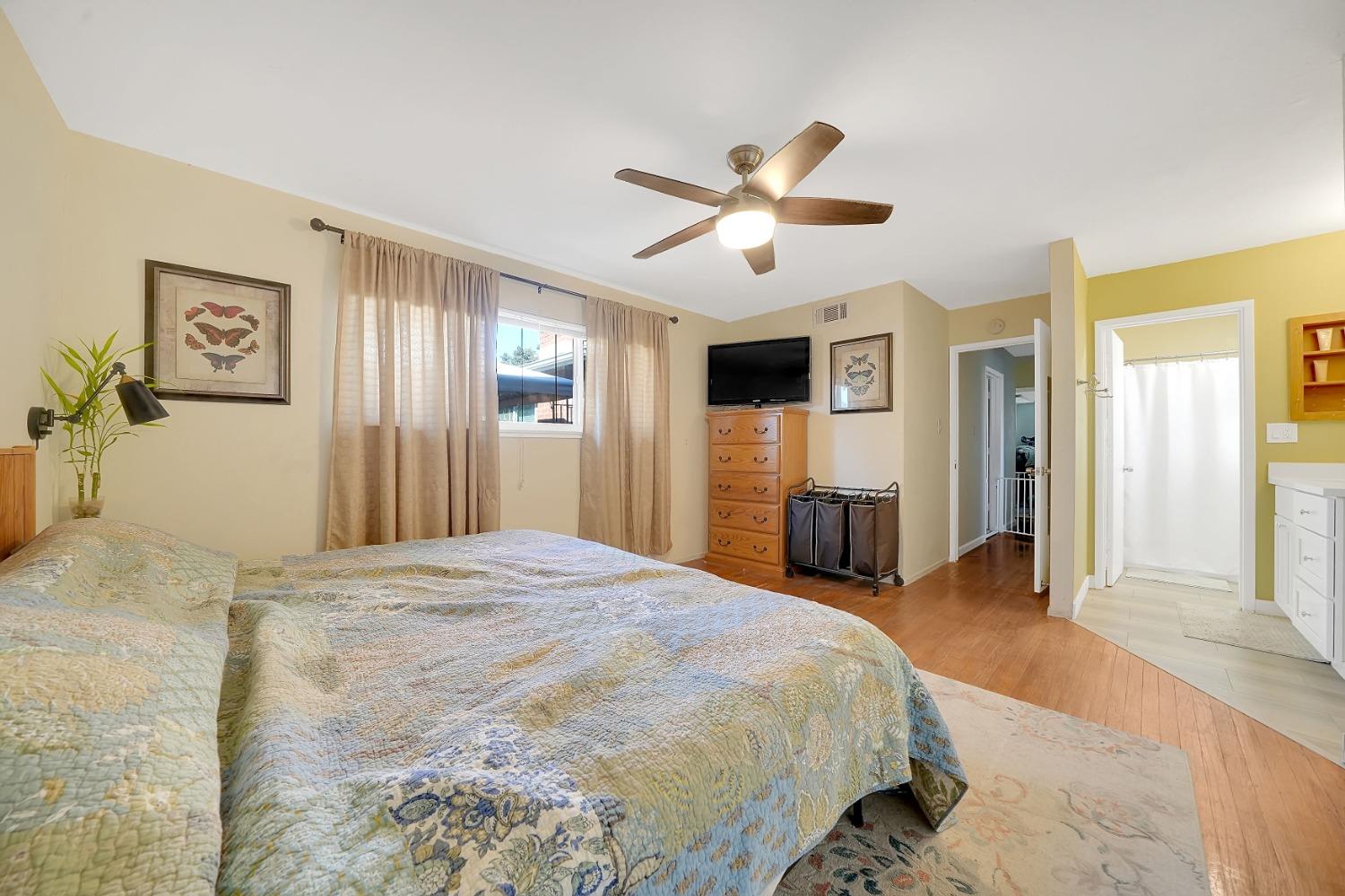7988 Grandstaff Drive